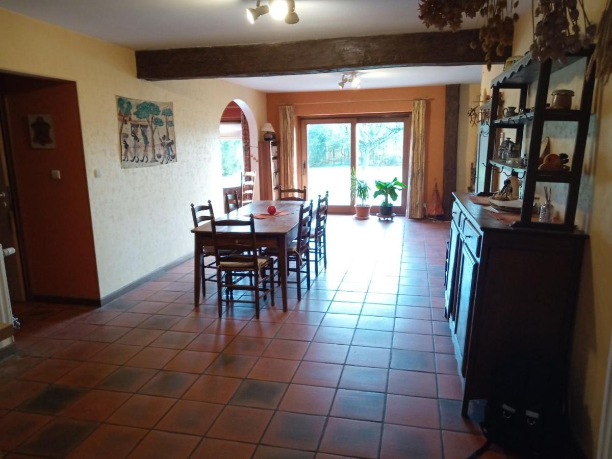 Le Vieux Noyer Bed & Breakfast Nassogne Exterior photo